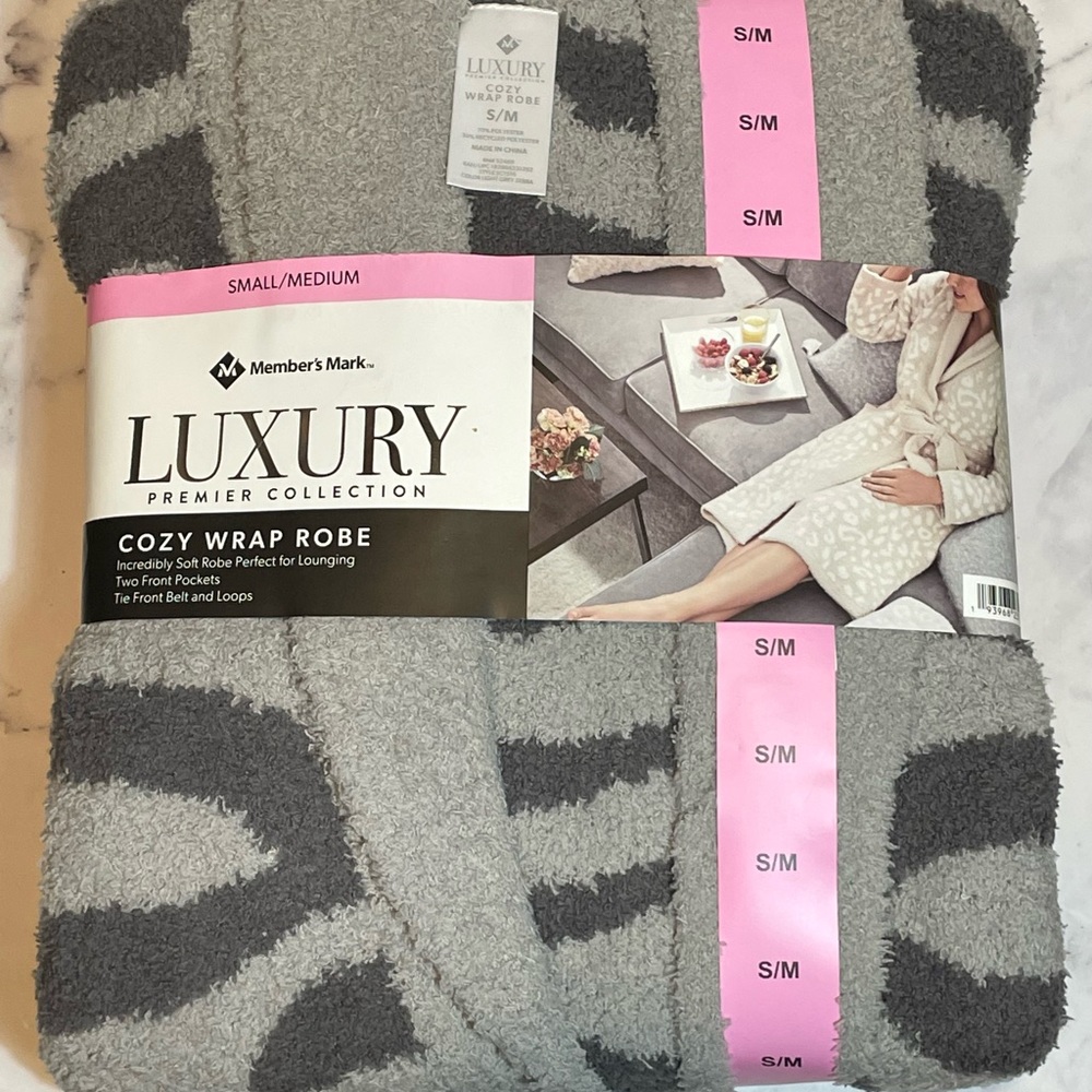 Luxury Cozy Wrap Robe - Picture 2 of 2